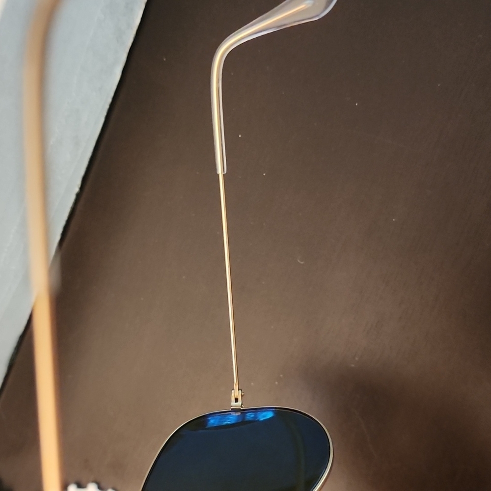 Ray~Ban Polarized - Picture 8 of 10
